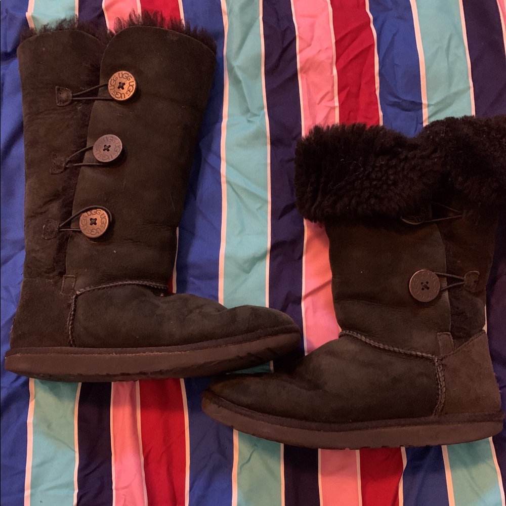 Black uggs